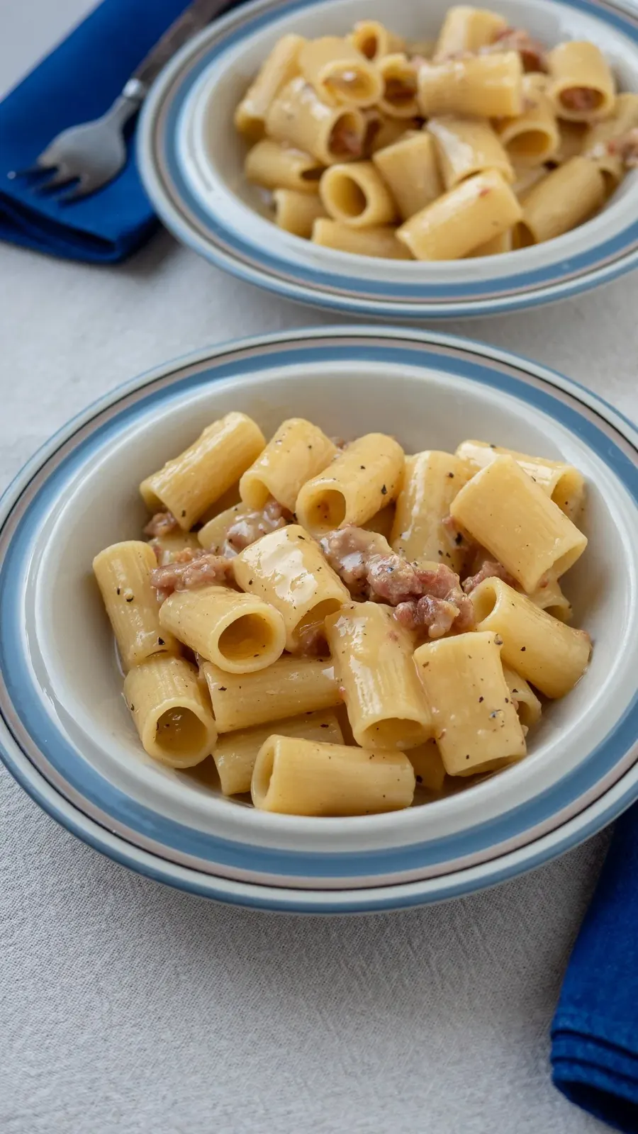 CARBONARA MED SALSICCIA