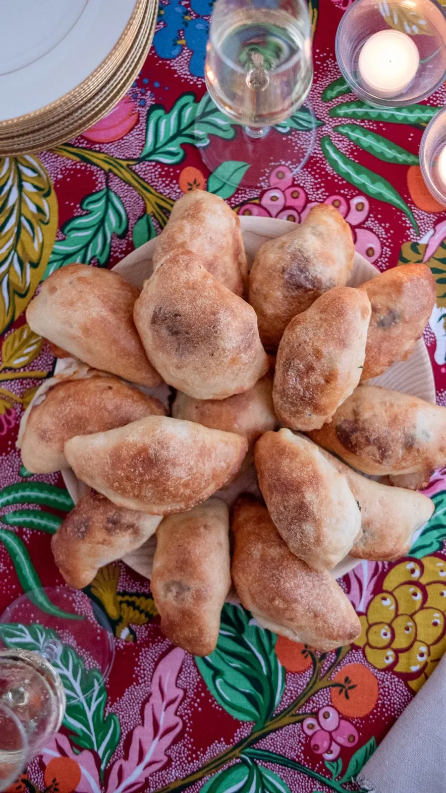 PANZEROTTI CON SALSICCIA
