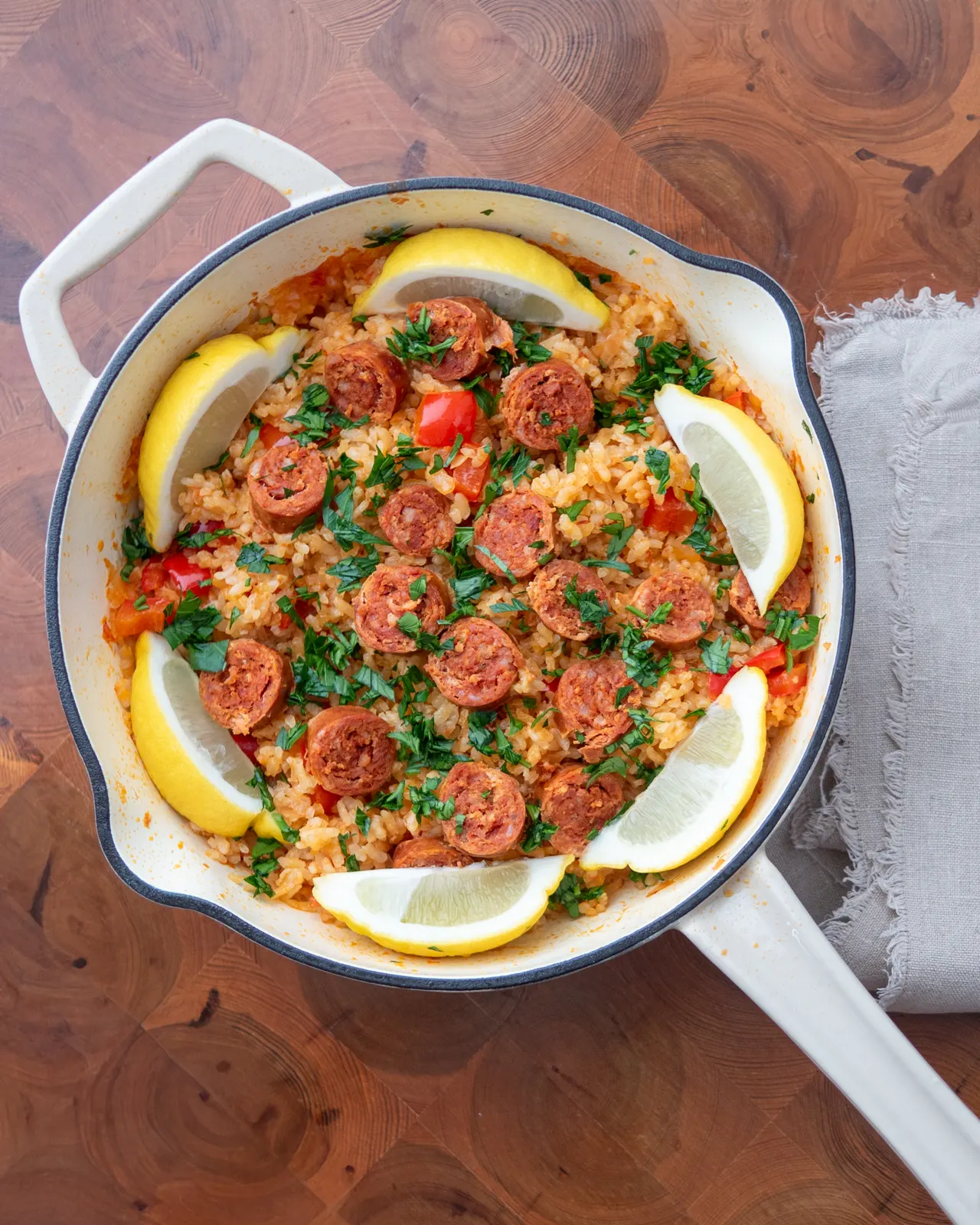 RIS MED SALSICCIA RÖKT PAPRIKA