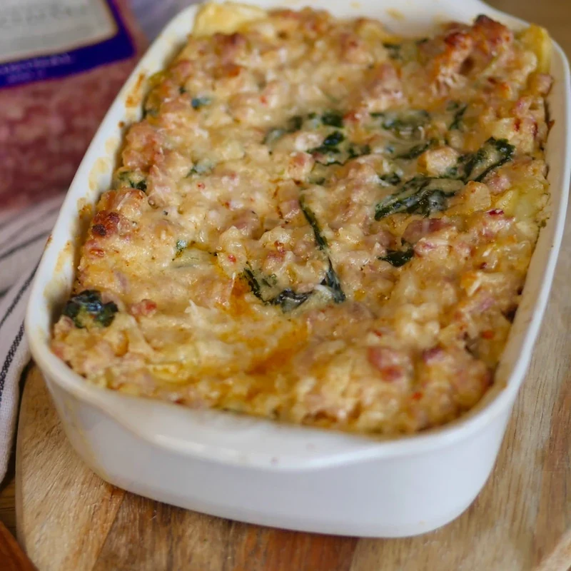 VIT LASAGNE MED SALSICCIA OCH SPENAT